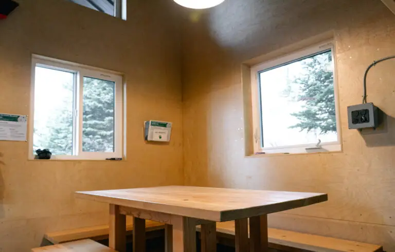 2025-Castle Mountain Cabin (Peter Hoang)-6