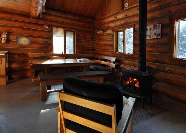 Elk Lake Cabin Interior Seating