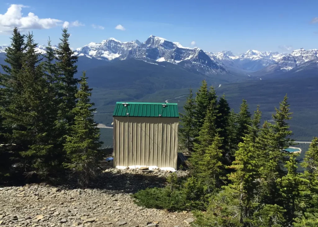 Castle Mountain Hut