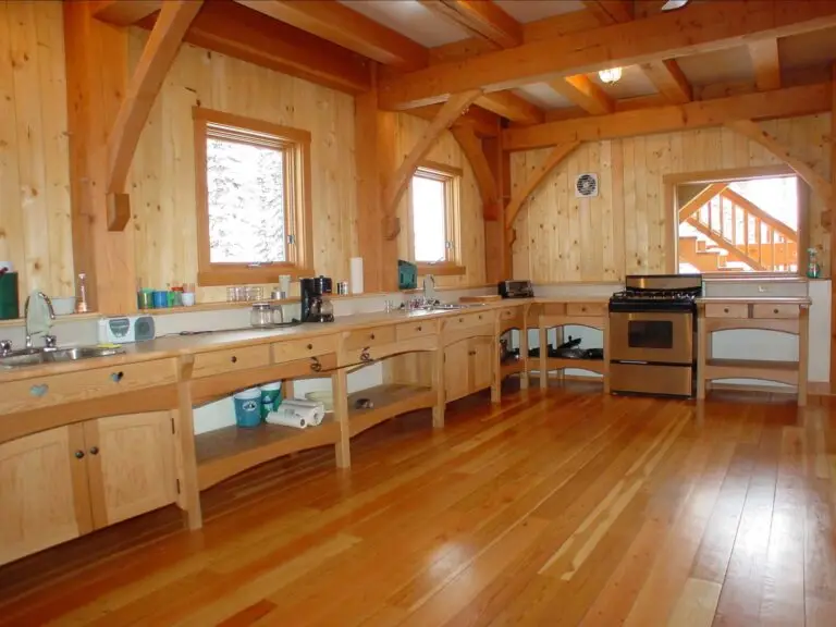 Kokanee Glacier Cabin Kitchen