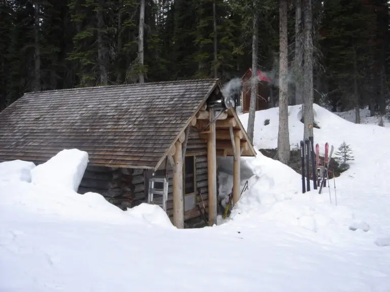 Glacier Circle Hut Winter