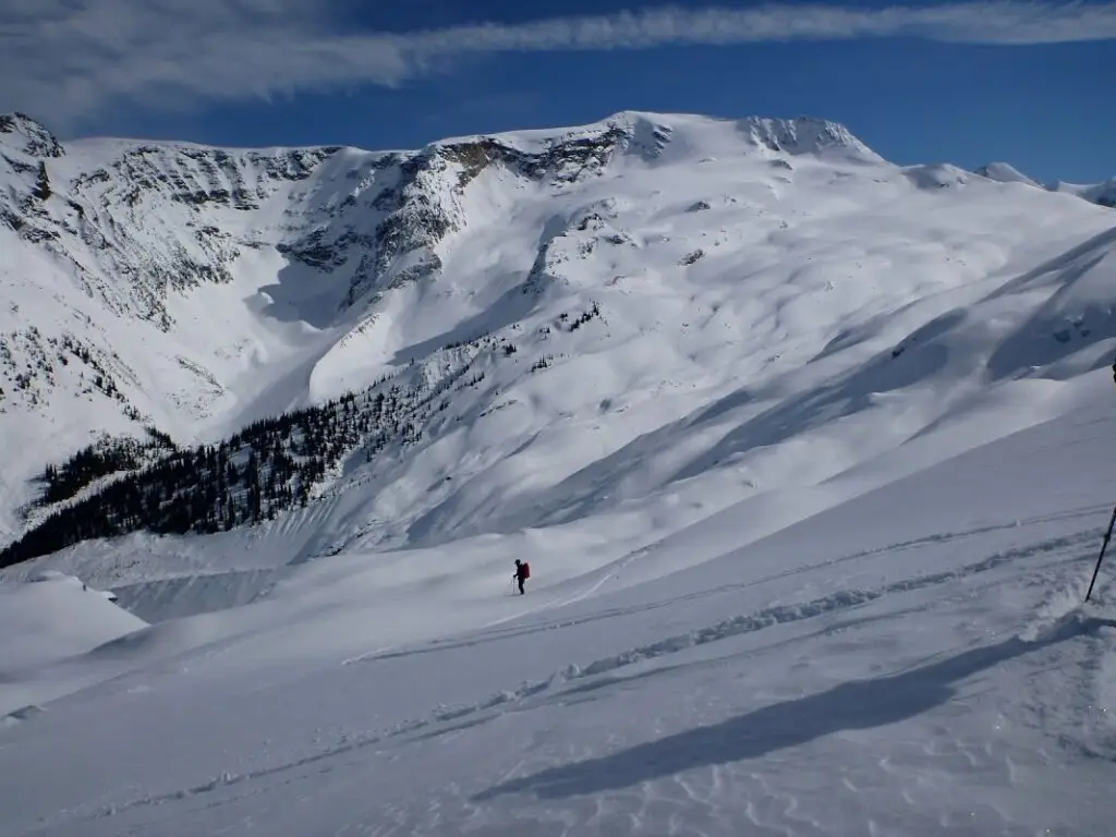 backcountry skiing rogers pass