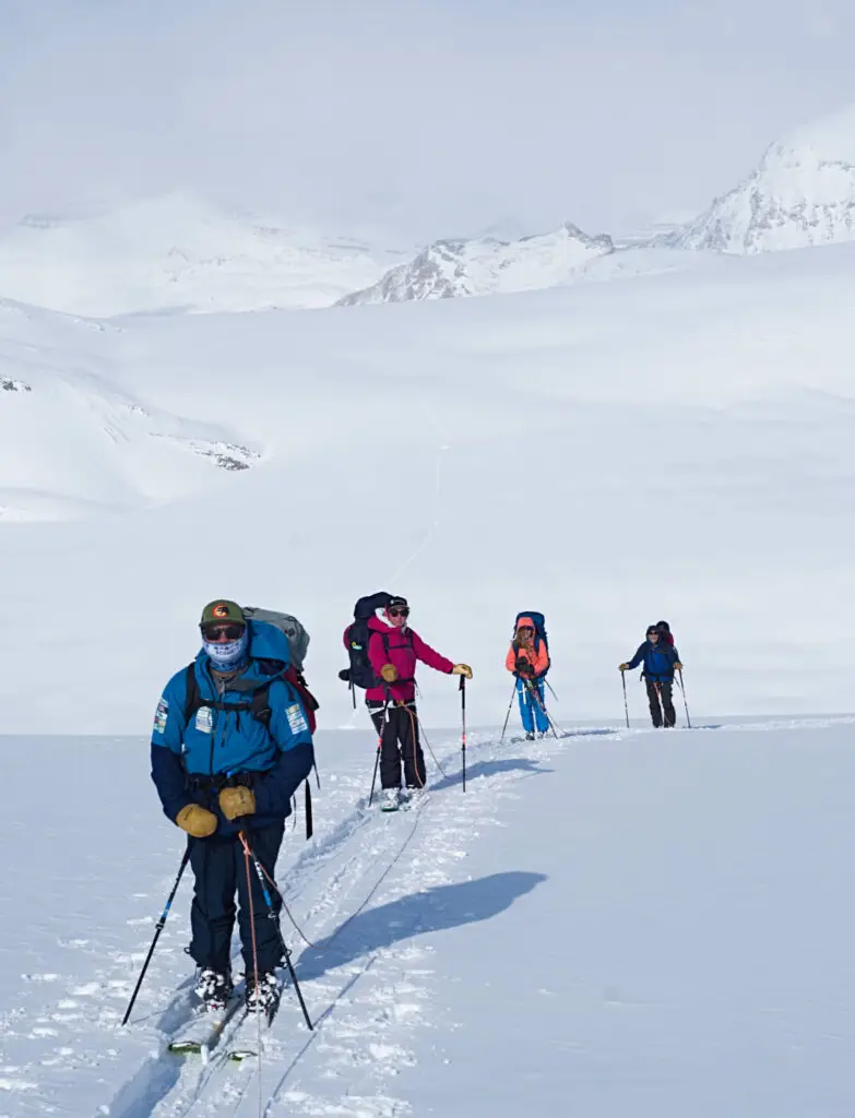 Max Dig Sierra Jim yoho glacier